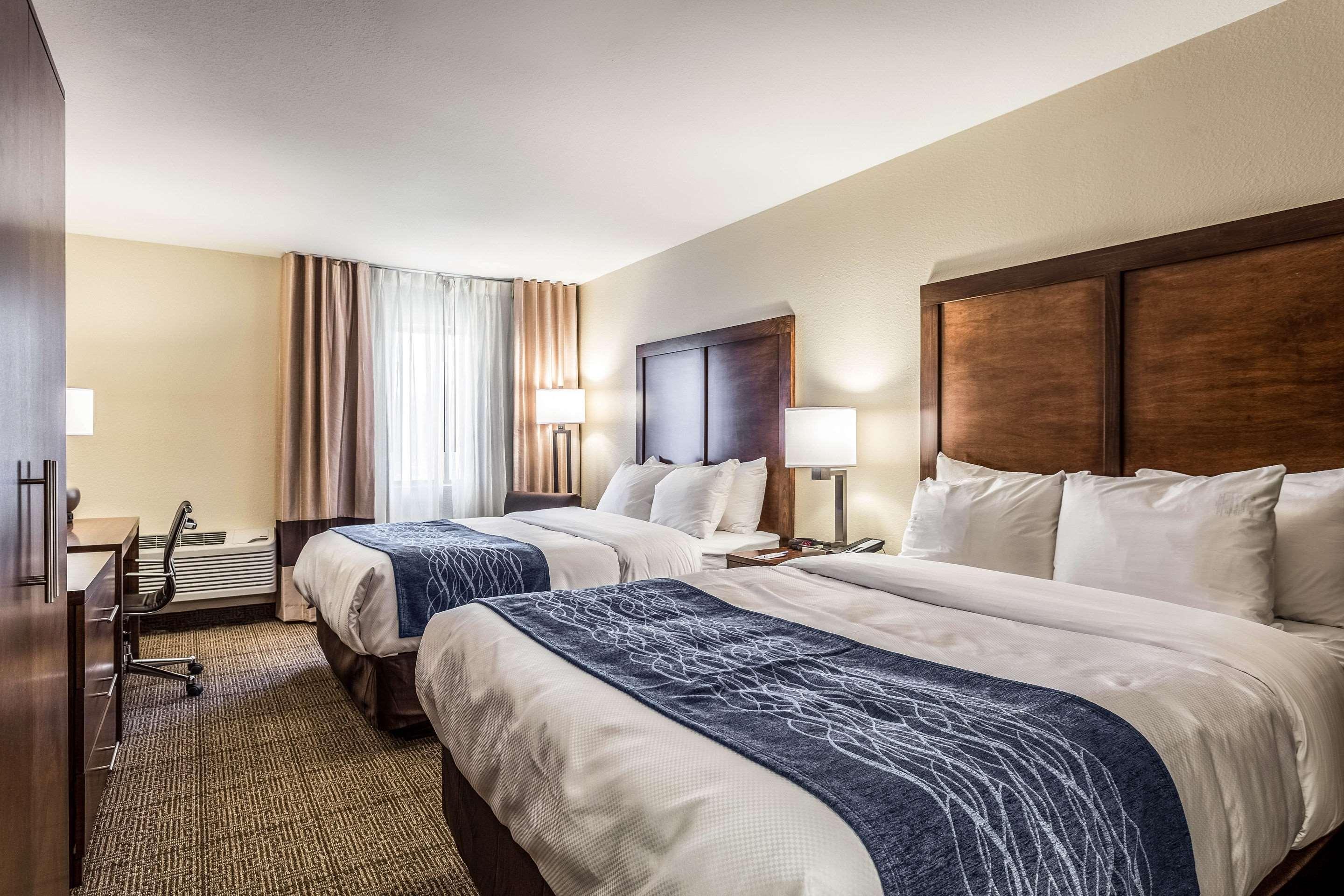 Comfort Inn & Suites Albuquerque Downtown Екстер'єр фото
