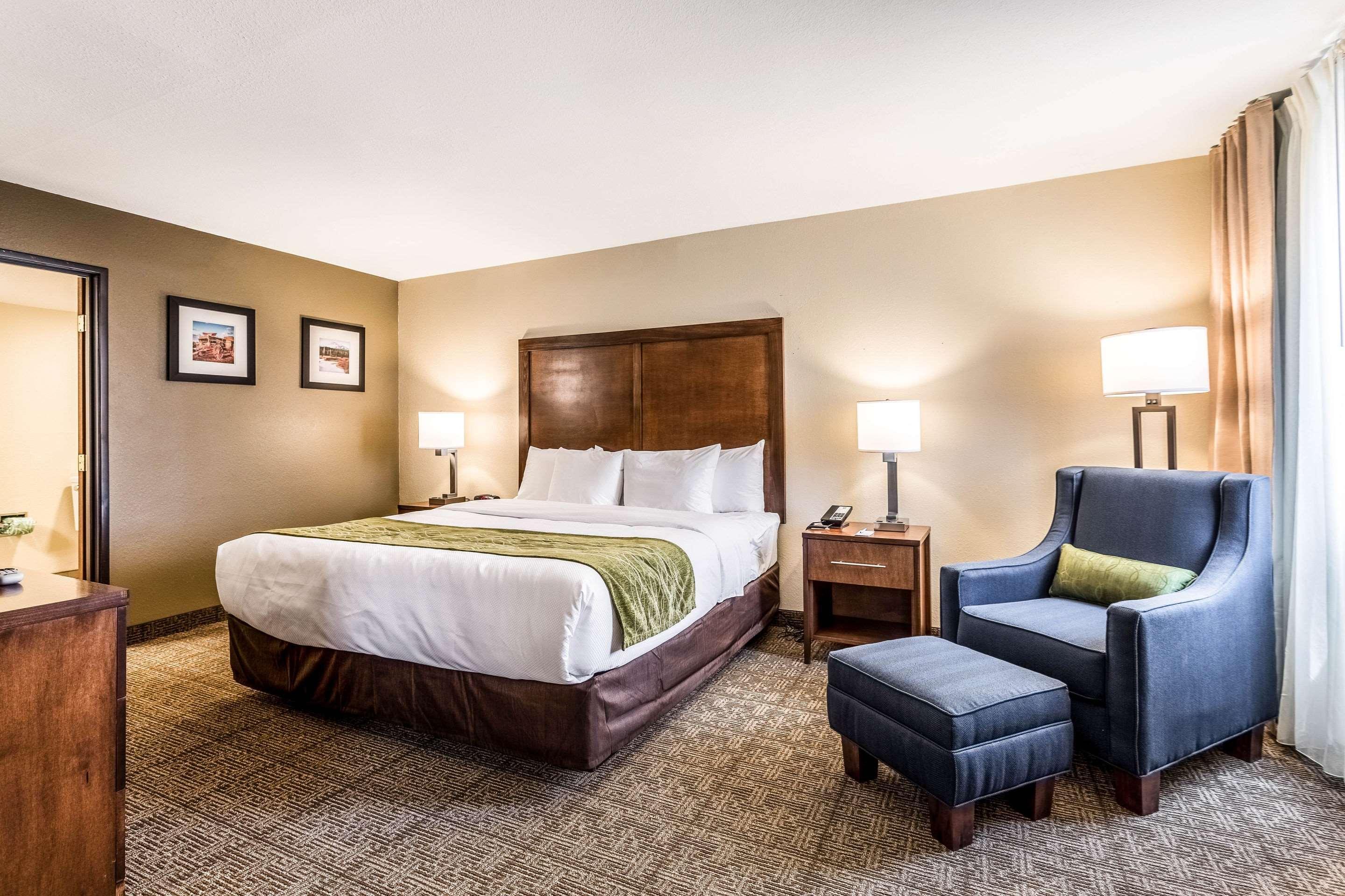 Comfort Inn & Suites Albuquerque Downtown Екстер'єр фото