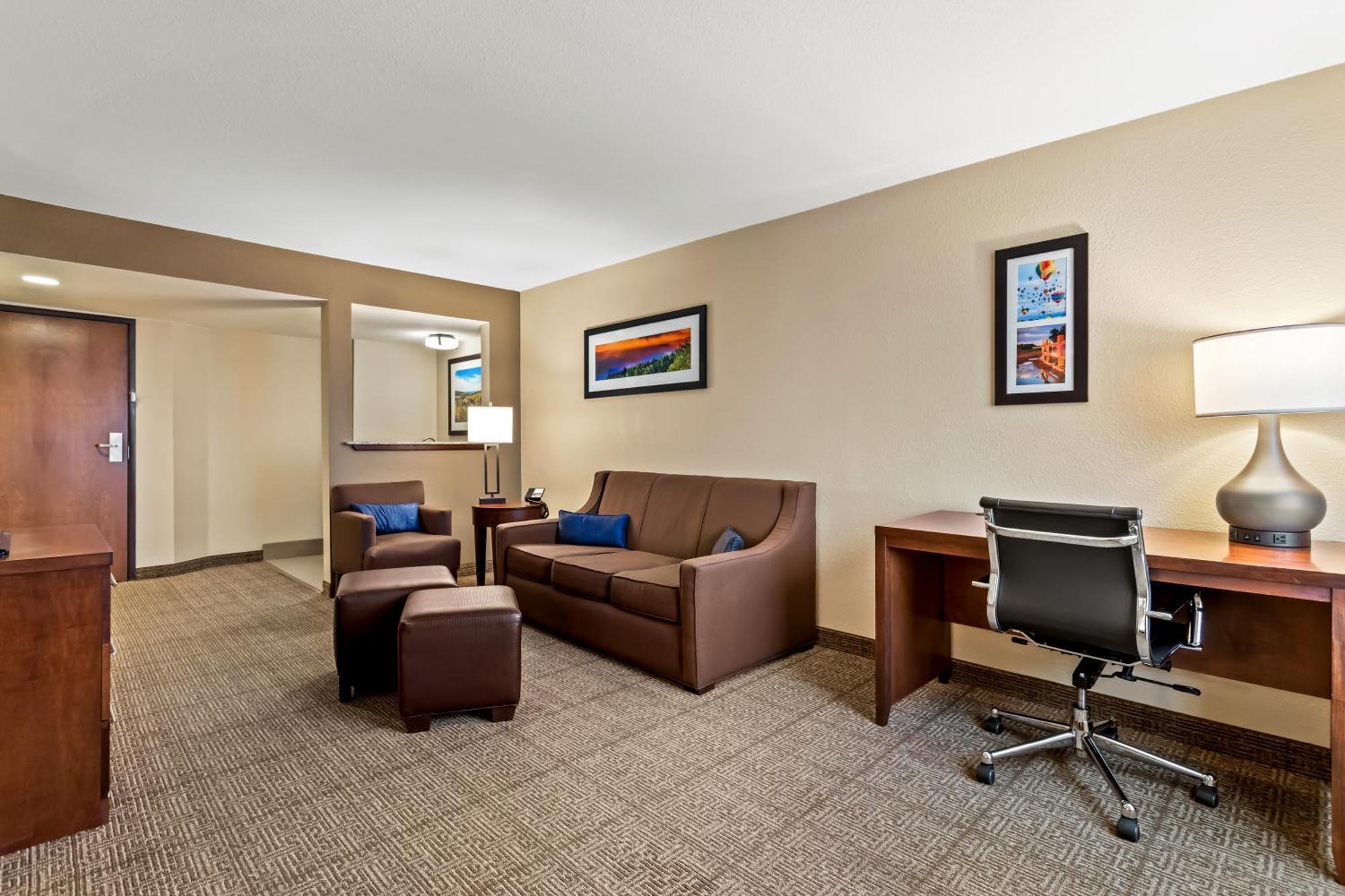 Comfort Inn & Suites Albuquerque Downtown Екстер'єр фото