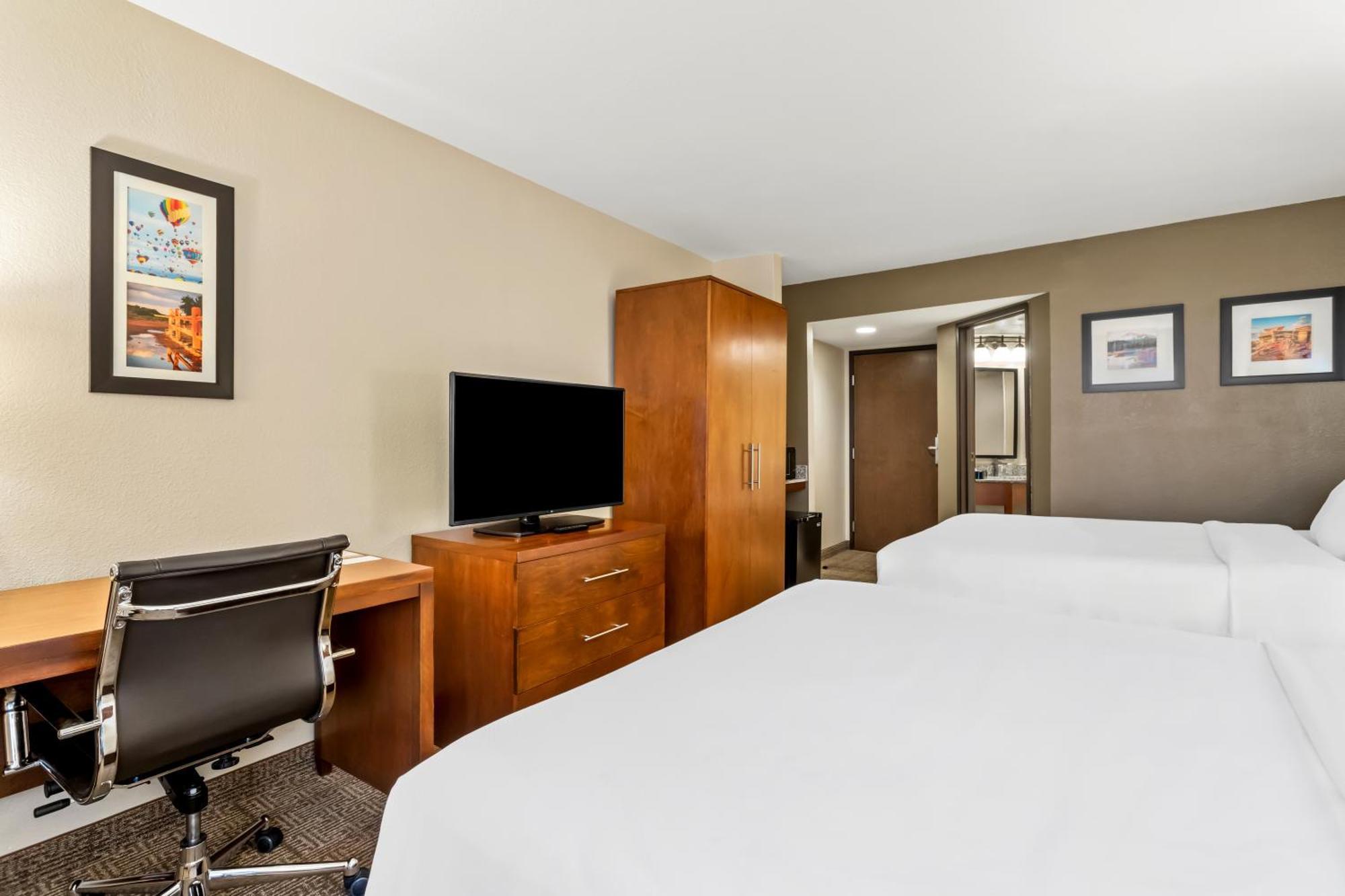 Comfort Inn & Suites Albuquerque Downtown Екстер'єр фото