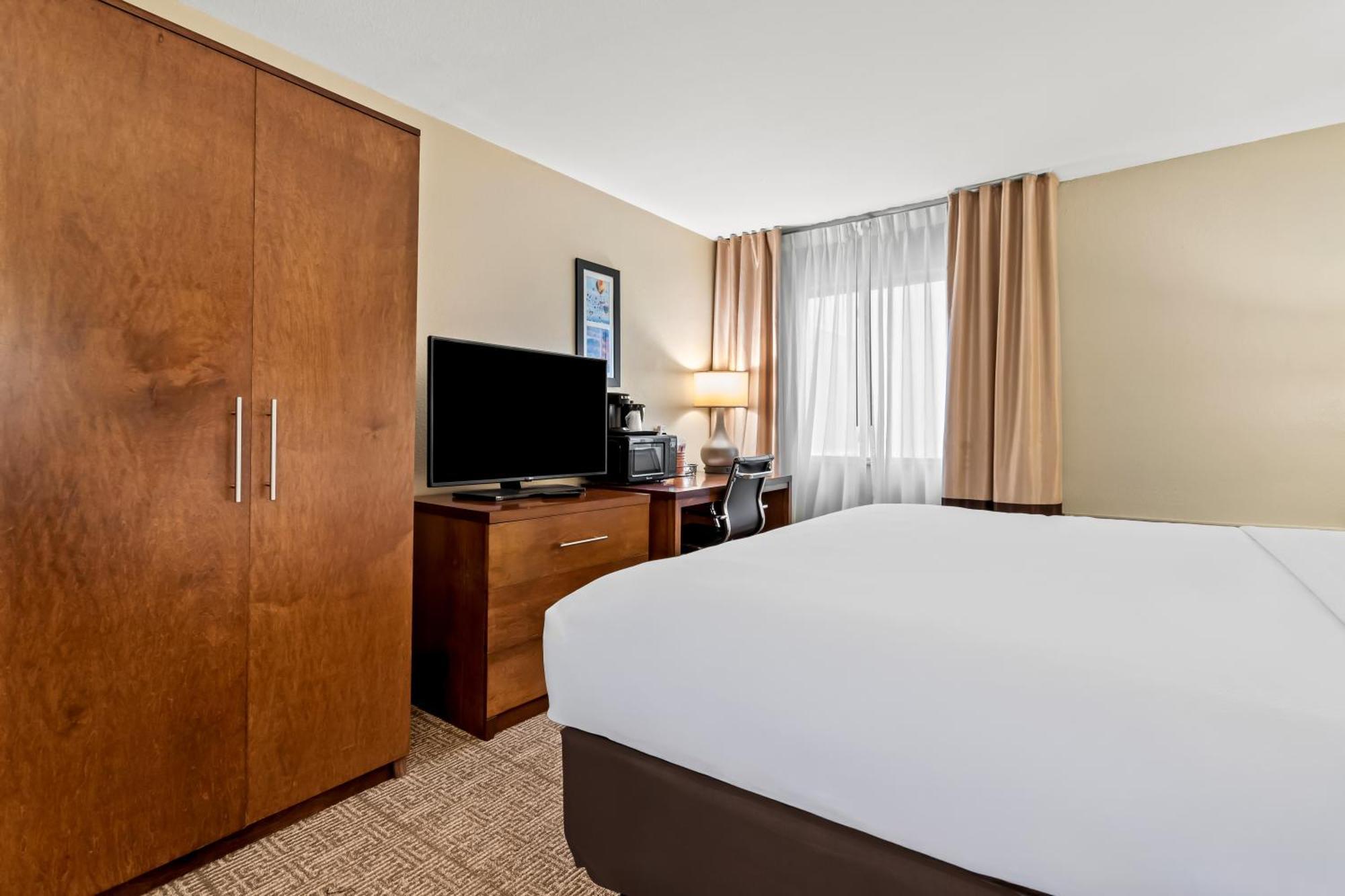 Comfort Inn & Suites Albuquerque Downtown Екстер'єр фото